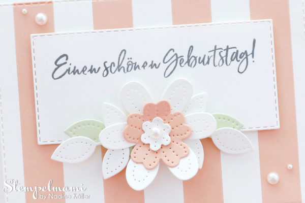 Stampin Up gestreifte Geburtstagskarte mit perforierten Blumen Eiszeit Stempelmami 2